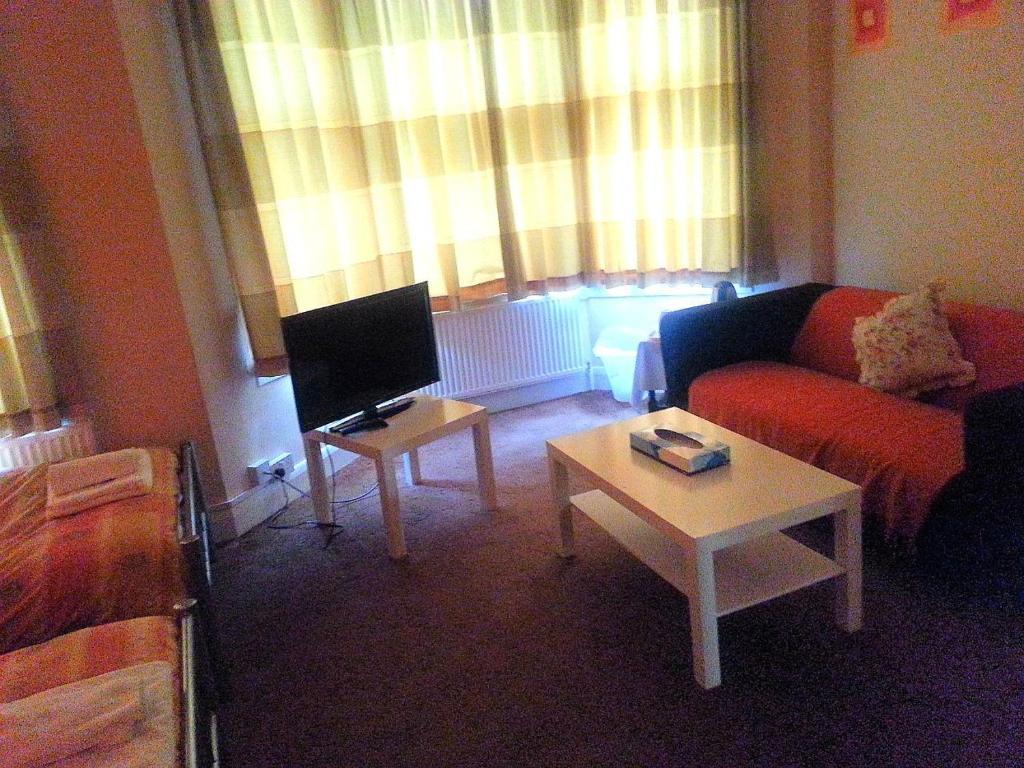 Highcroft Guest House Coventry Eksteriør billede
