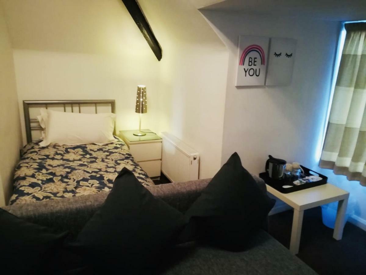 Highcroft Guest House Coventry Eksteriør billede